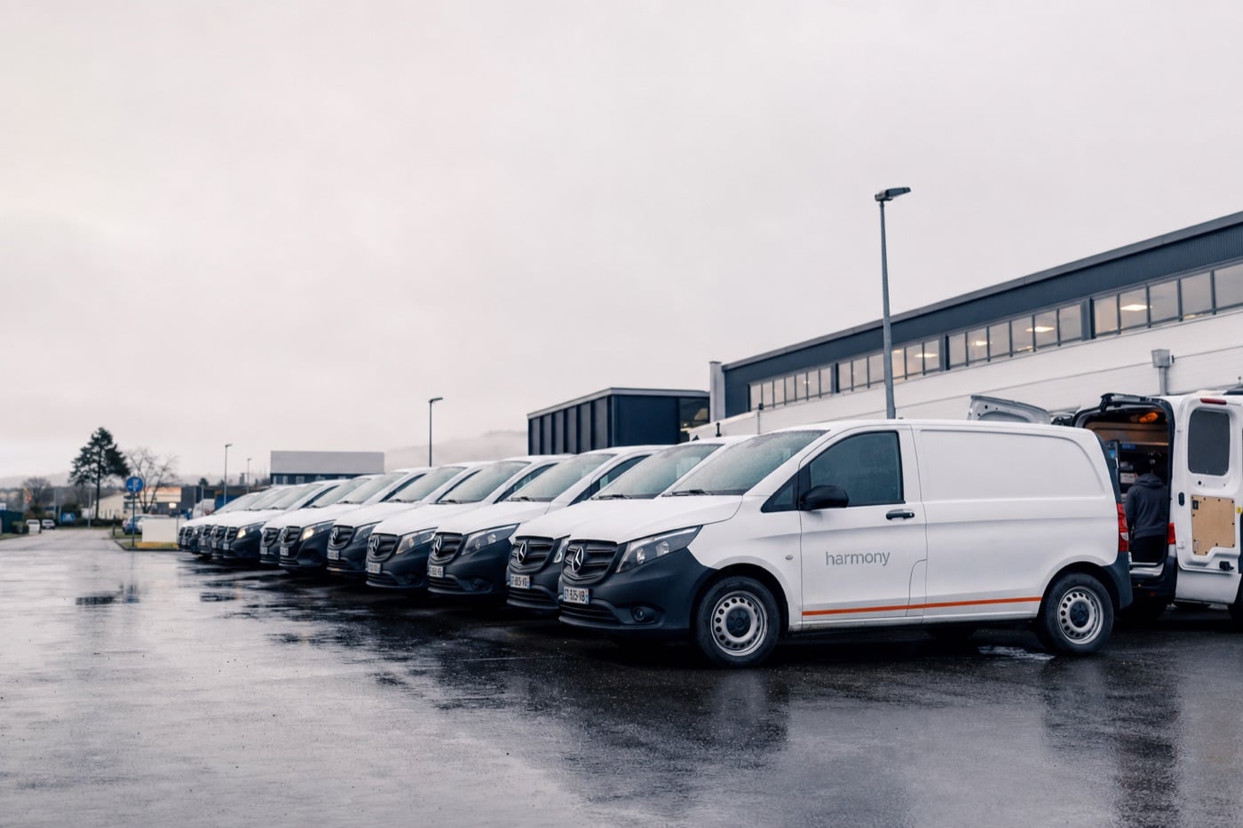 Flotte de camionnettes Harmony by Depanneo, réseau national d'intervention